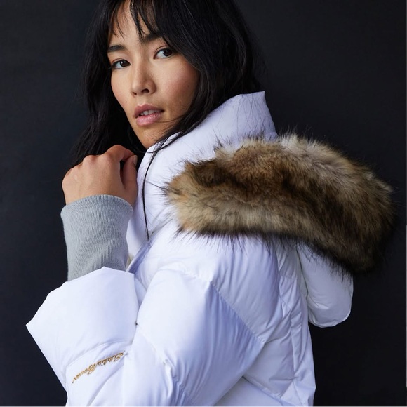 Eddie Bauer White Puffer Coat with Faux Fur Hood - Picture 2 of 12